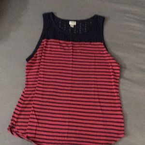 navy blue/red, sleeveless, lace yoke, tank. EUC